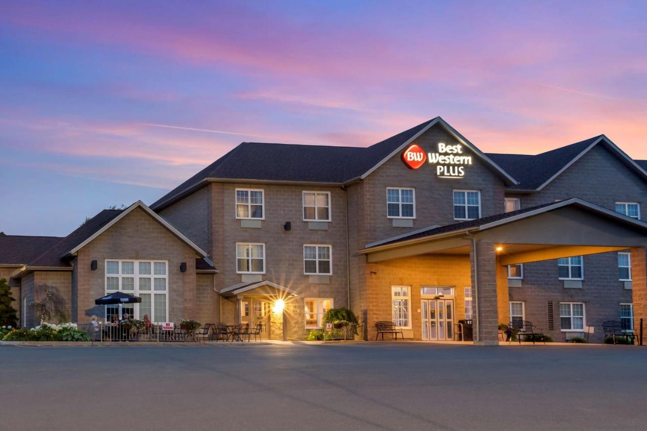 Best Western Plus Woodstock Hotel Conference Centre Buitenkant foto