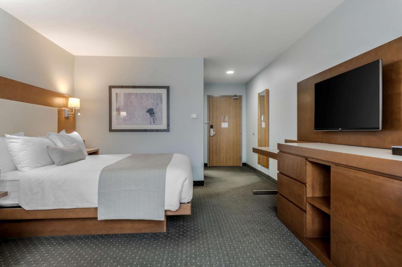 Best Western Plus Woodstock Hotel Conference Centre Buitenkant foto