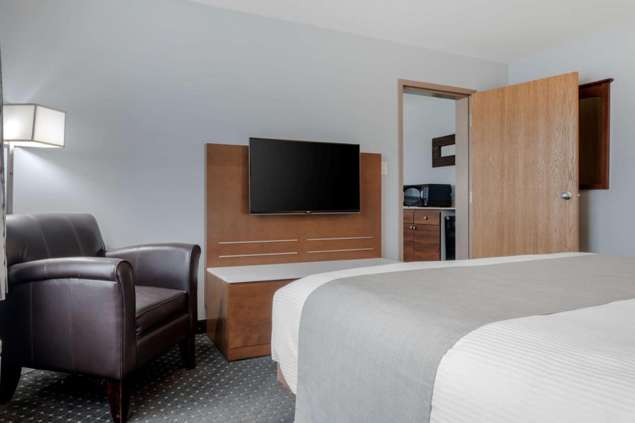 Best Western Plus Woodstock Hotel Conference Centre Buitenkant foto