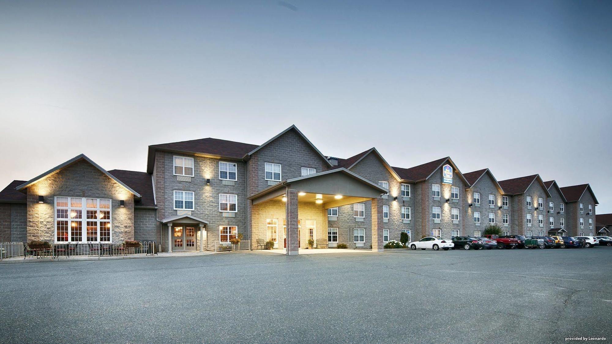 Best Western Plus Woodstock Hotel Conference Centre Buitenkant foto