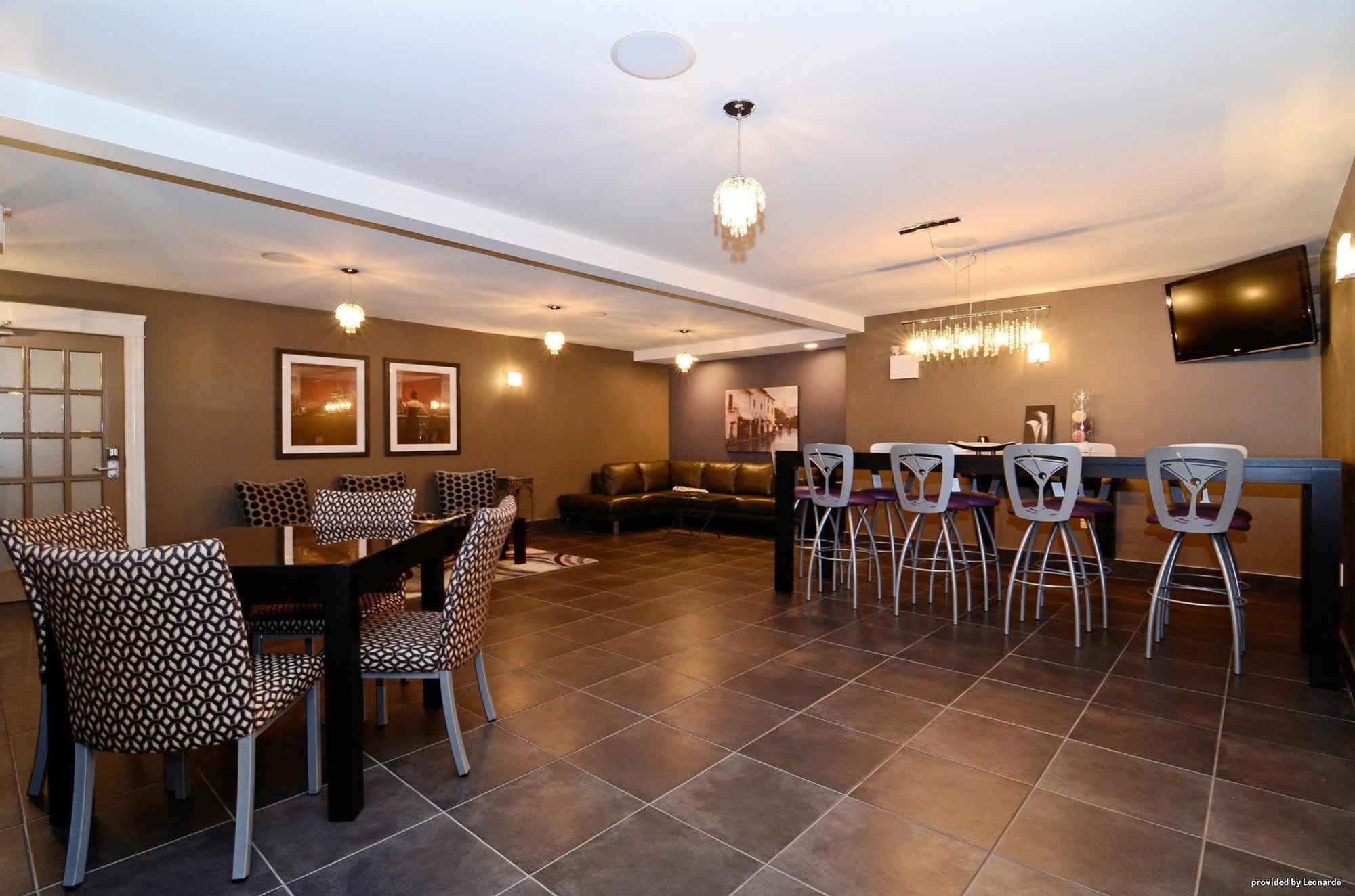 Best Western Plus Woodstock Hotel Conference Centre Buitenkant foto